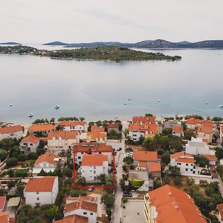 Apartmani Sanja Водице Екстер'єр фото