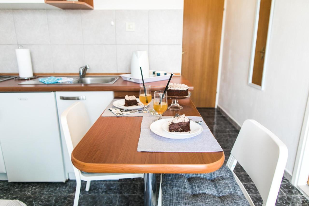 Apartmani Sanja Водице Екстер'єр фото