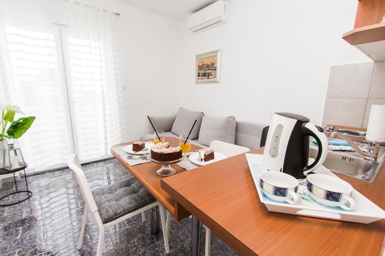 Apartmani Sanja Водице Екстер'єр фото